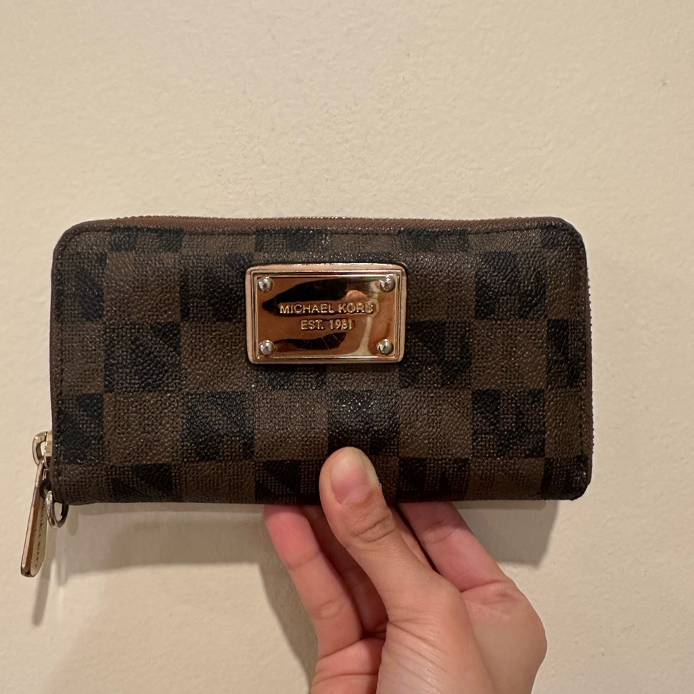 Michael Kors wallet